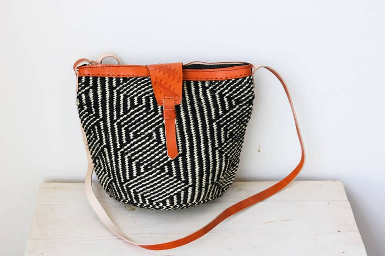 African crossbody bag - Acts Africa